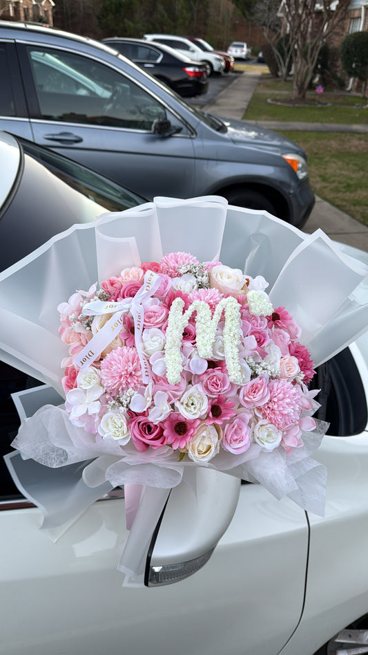 Mon Amour Initial Bouquet
